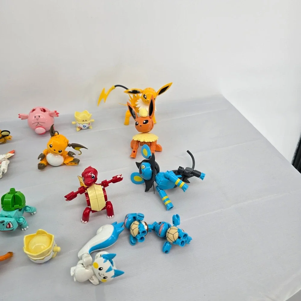 Mega Construx Pokemon Figure Lot Bulbasaur Eevee Jolteon Charmander Squirtle 20